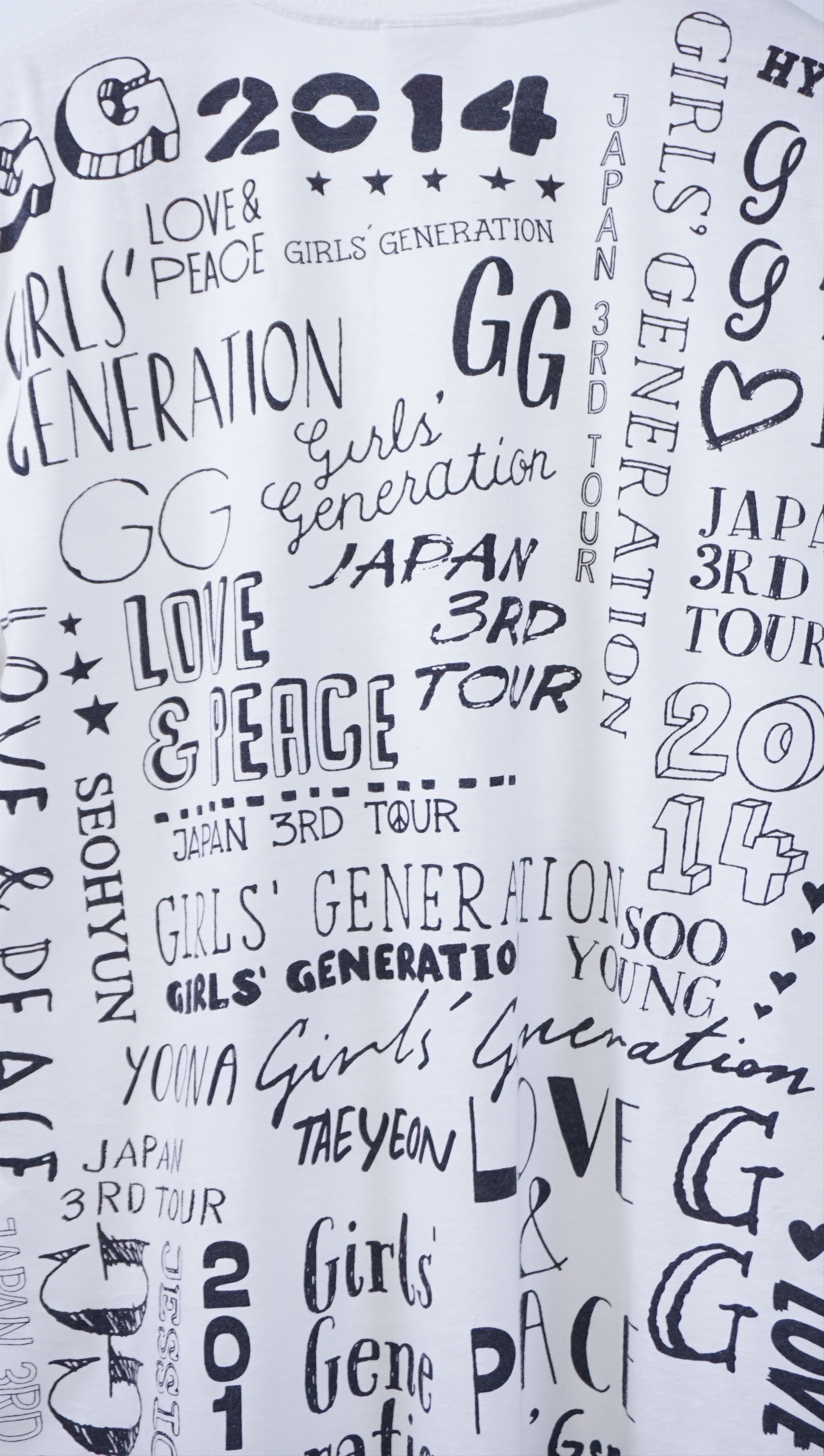 Band Tees Girls' Generation Love & Peace Japan 3rd Tour 2014 Tee Size US L / EU 52-54 / 3 - 3 Thumbnail