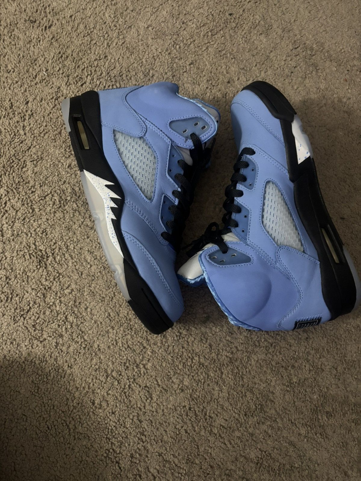 Jordan Brand Jordan 5 UNC Size US 8.5 / EU 41-42 - 2 Thumbnail