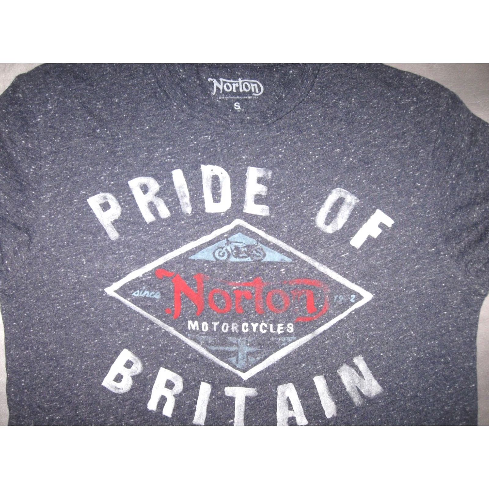 Etro NORTON MOTORCYCLES T Shirt Men's Small Pride of Britain Retro Bike 2015 ENGLAND Size US S / EU 44-46 / 1 - 3 Thumbnail