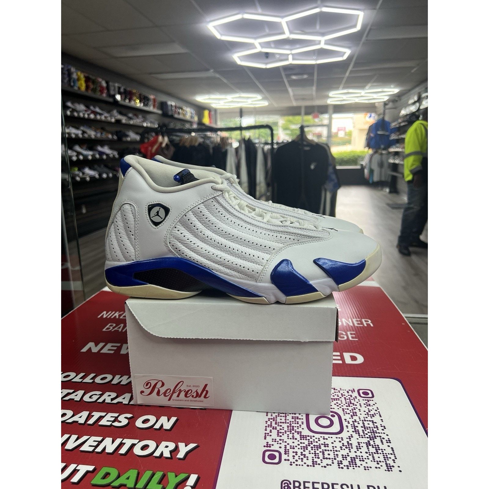 Jordan Brand Air Jordan 14 Retro White Hyper Royal Size 13 (487471-104) Size US 13 / EU 46 - 1 Thumbnail