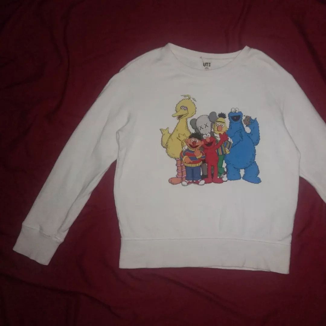 Kaws × Uniqlo Kaws x Sesame Street sweatshirt for kids Size US XXS / EU 40 - 2 Thumbnail