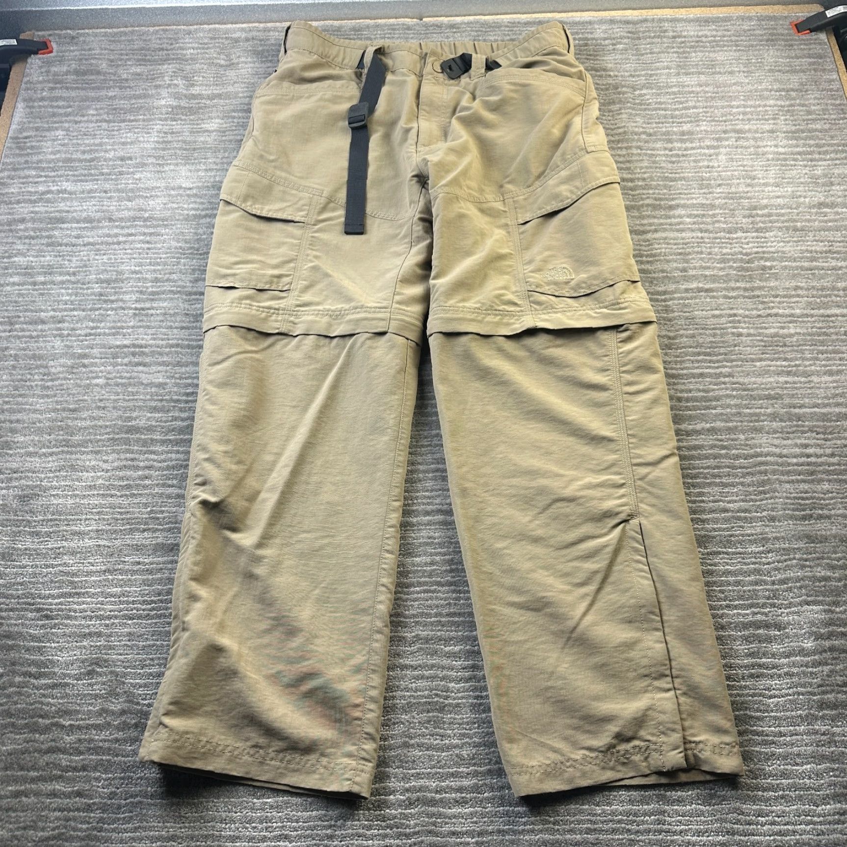 The North Face The North Face Pants Mens Medium Beige Tan 2 in 1 Convertible Shorts Cargo Size US 31 - 2 Thumbnail