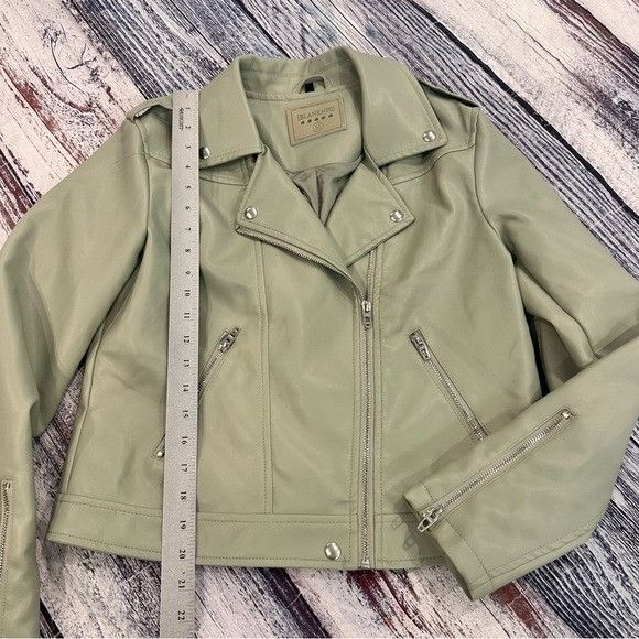 BLANKNYC Blank NYC Women's Mint Green Vegan Leather Moto Jacket Size M / US 6-8 / IT 42-44 - 9 Thumbnail