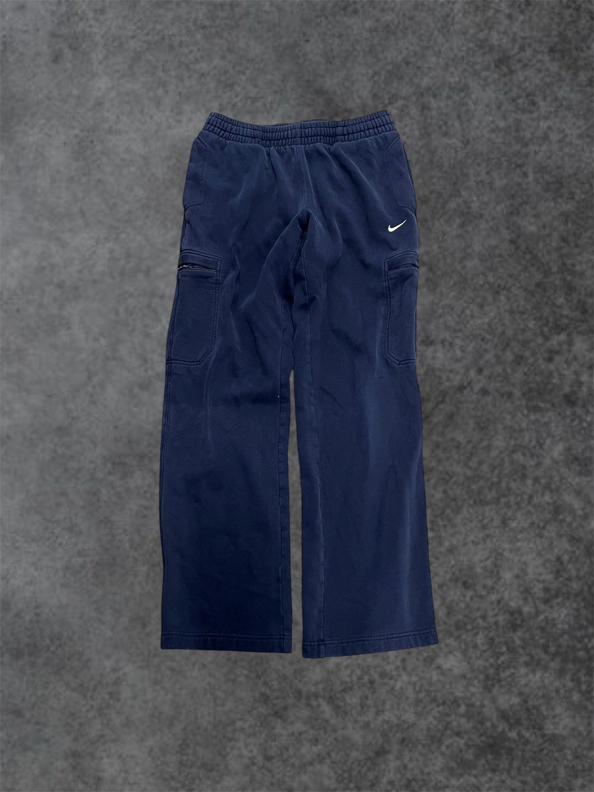 Nike Y2K vintage baggy Nike navy cargo sweatpants Size US 30 / EU 46 - 1 Thumbnail