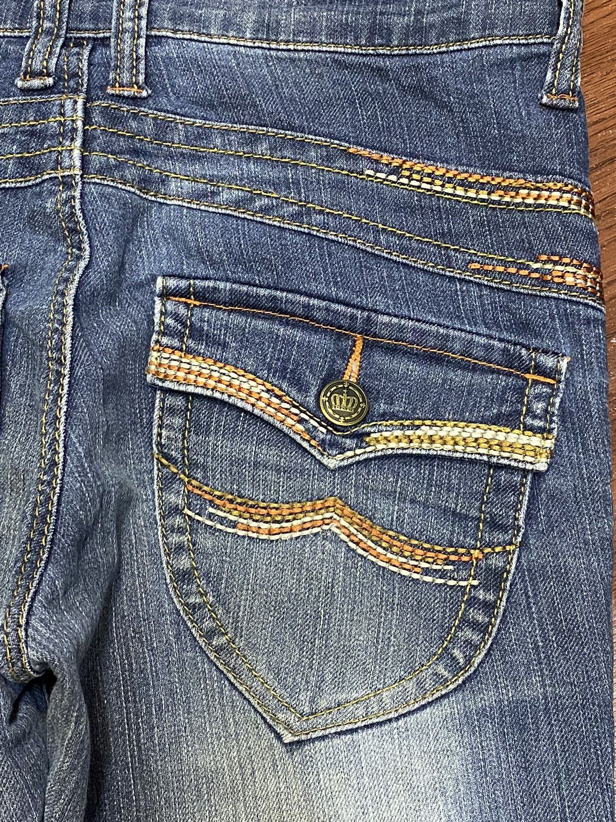 Japanese Brand Vintage Japanese Brands Queen ButtonBlue Wash Flare Jeans Size US 29 - 7 Thumbnail