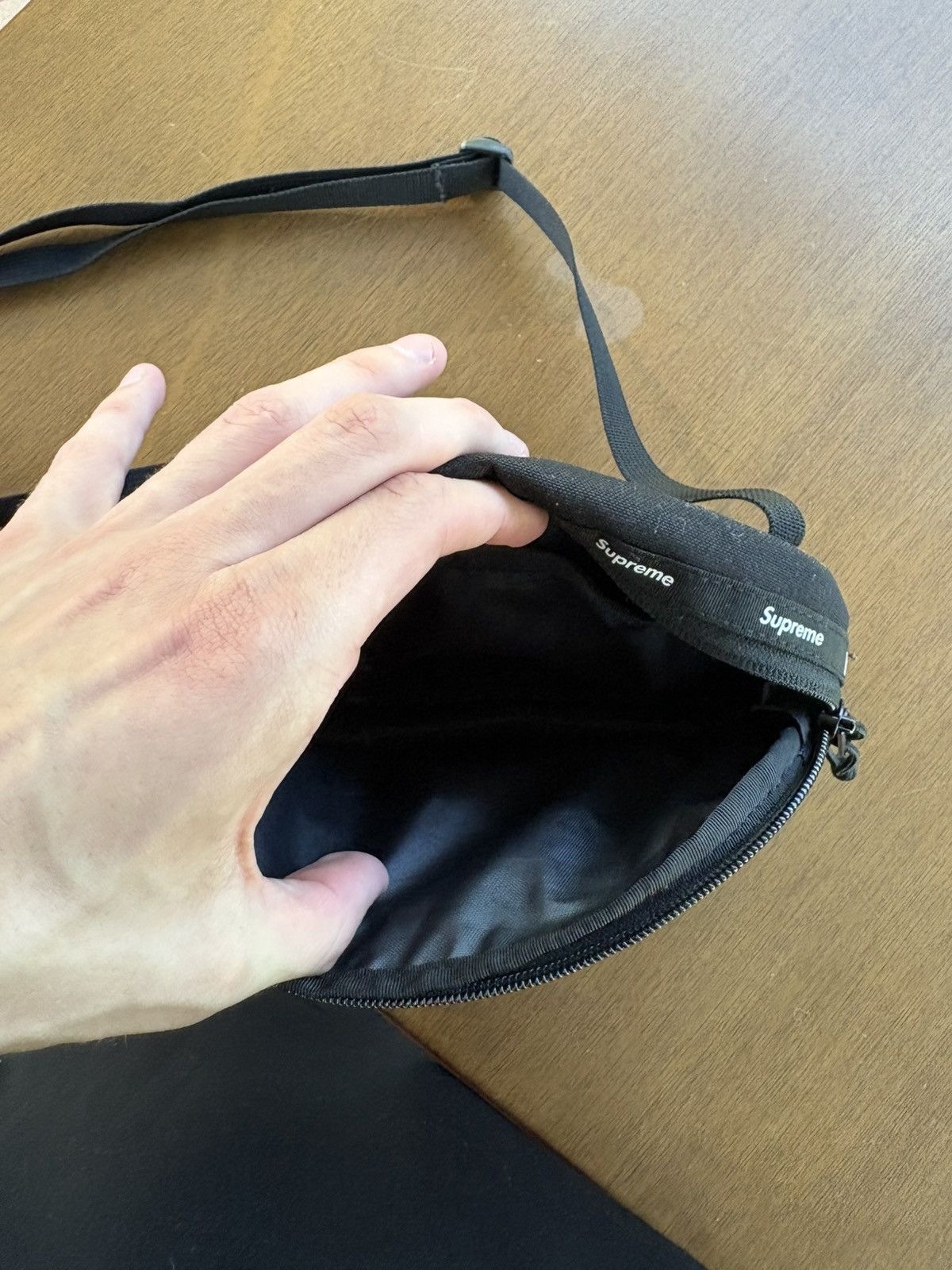 Supreme Supreme Mini Side Bag FW24 Black Size ONE SIZE - 3 Thumbnail