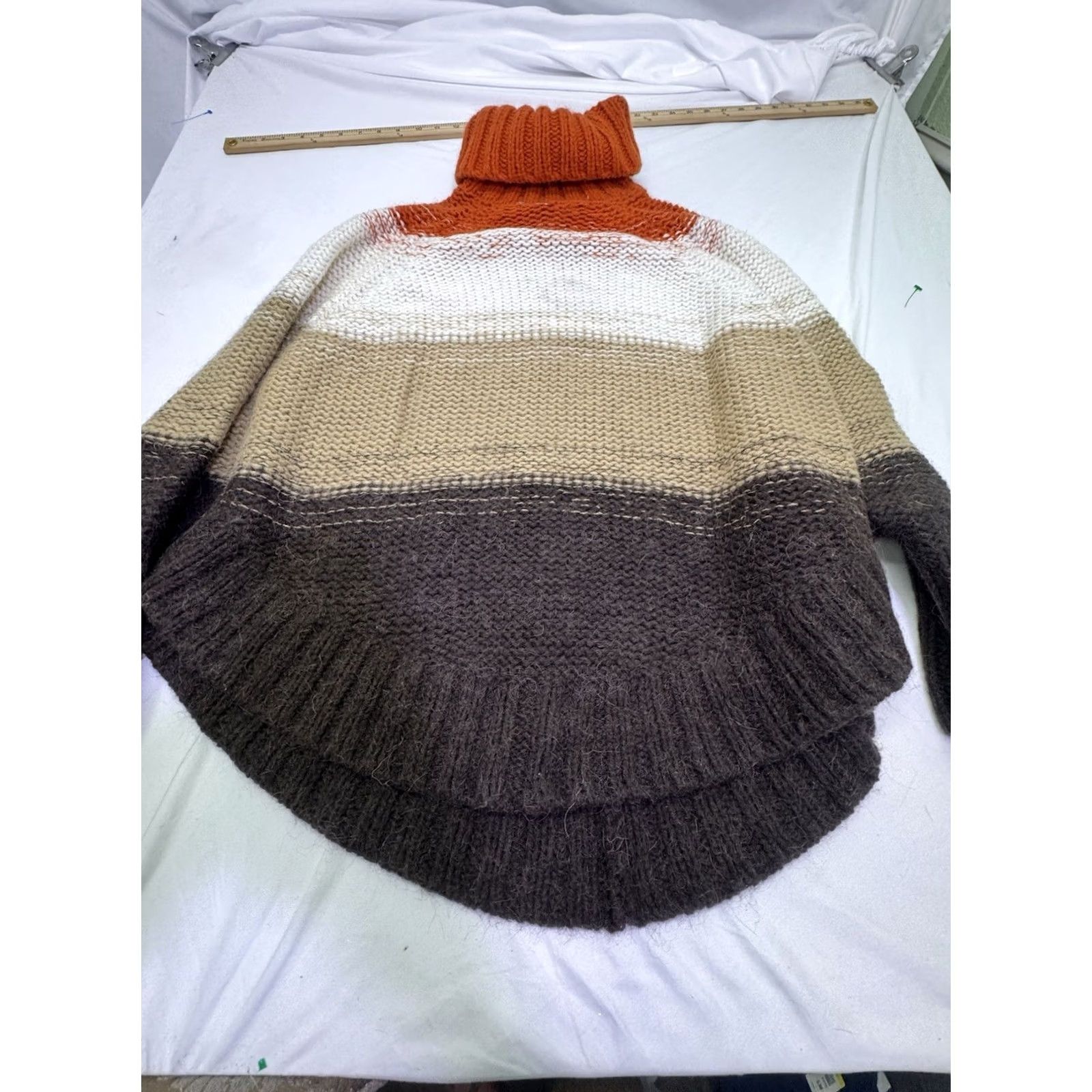 Michael Kors michael michael kors Cable Knit Sweater Turtle Kneck Crop Top Ombré Size Medium Size M / US 6-8 / IT 42-44 - 2 Thumbnail