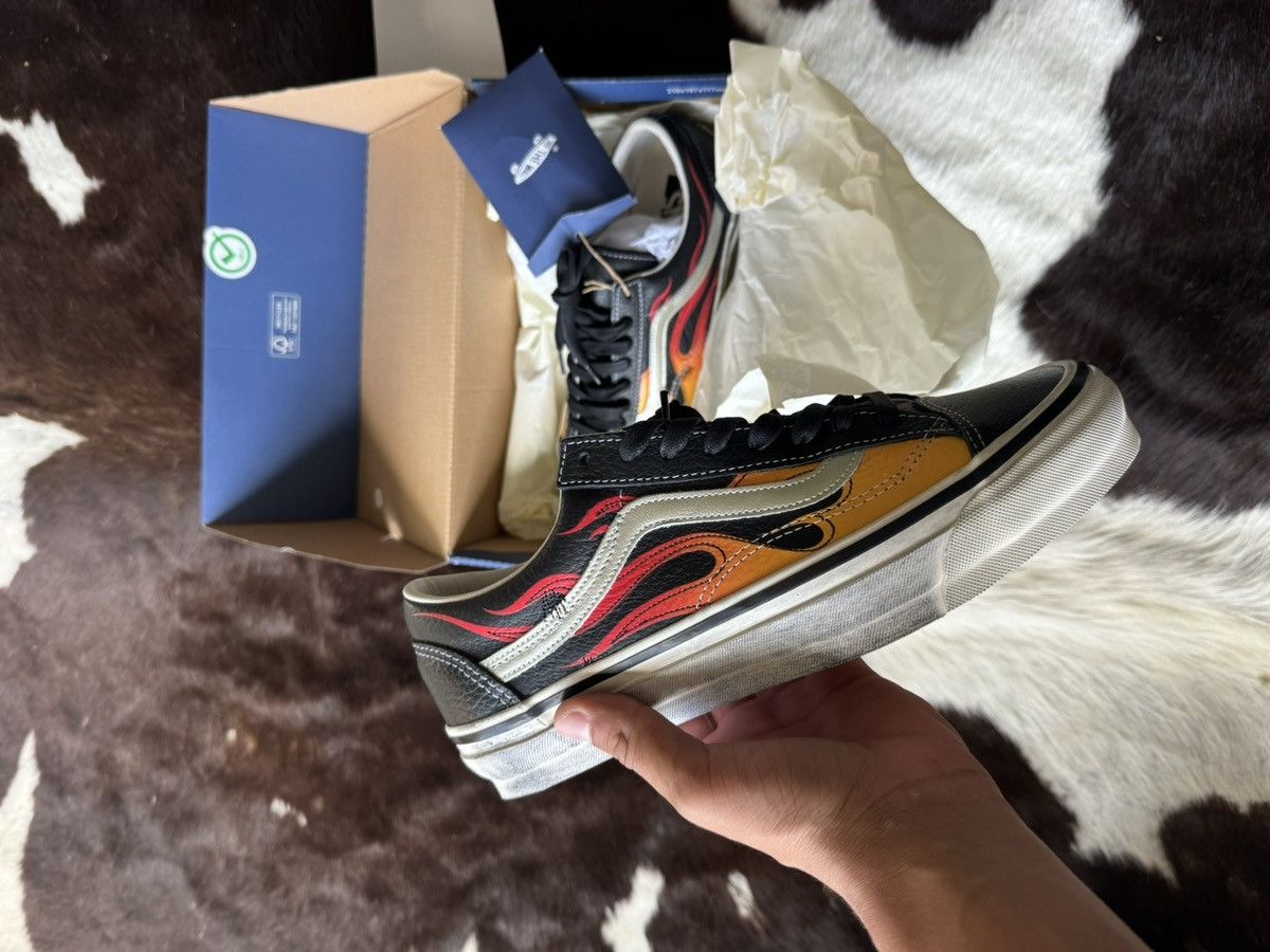 Vans VANS LX OLD SCHOOL FLAME PACK 🔥 Size US 9 / EU 42 - 4 Thumbnail