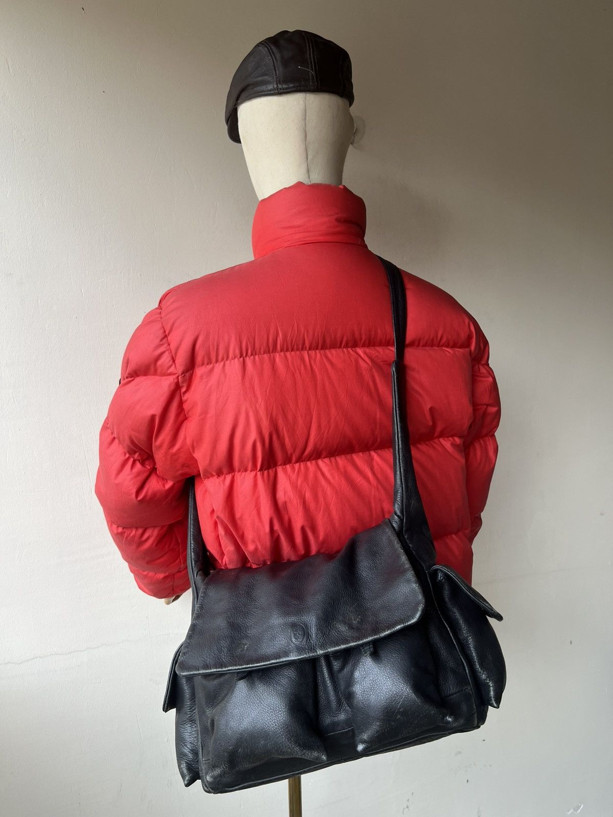 Leather Vintage ROSSI Florence Italy Faded Patina Cargo Sling Bag Size ONE SIZE - 3 Thumbnail