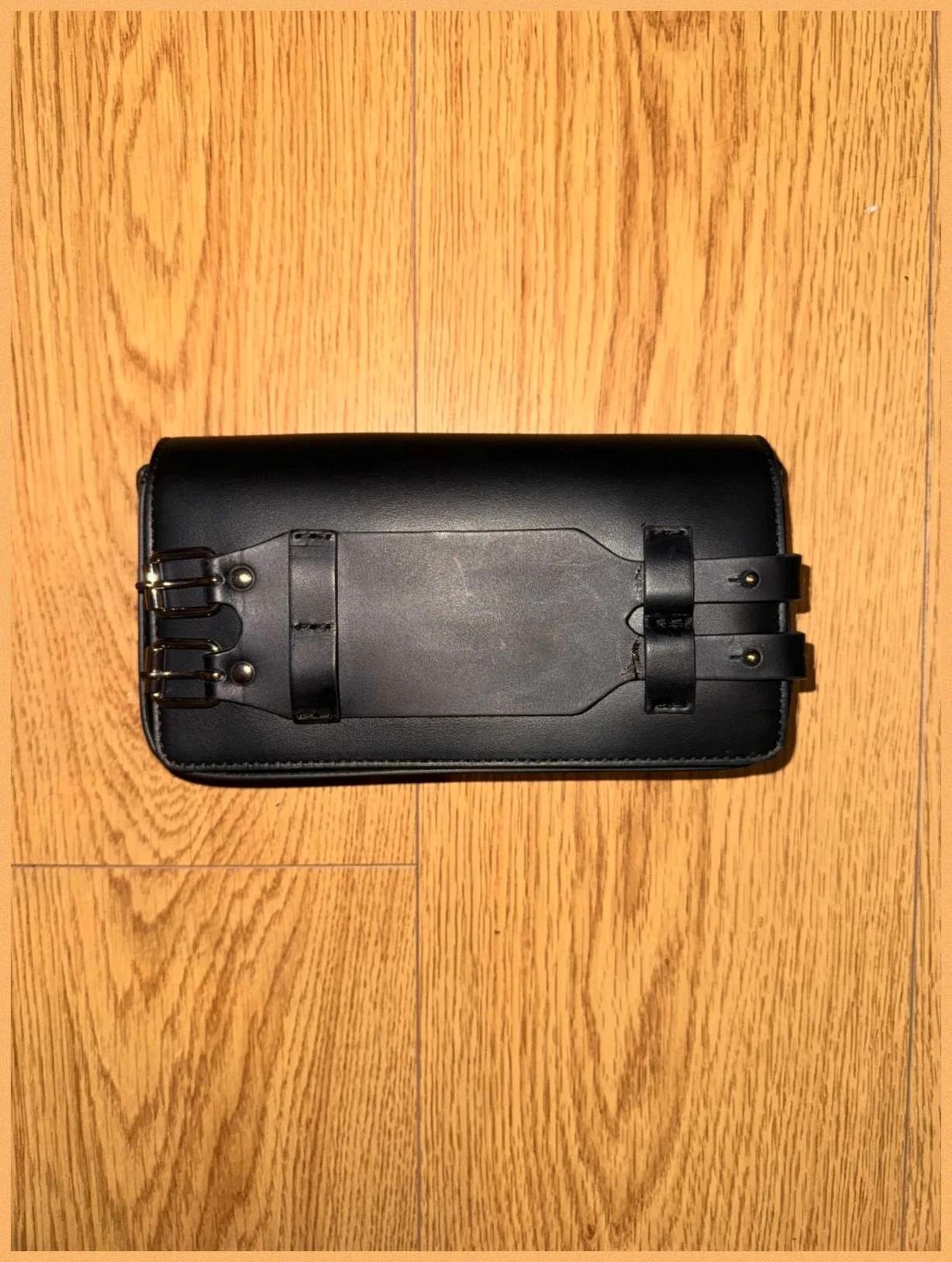 Maison Margiela Maison Margiela Black Leather / Sac Pochette Stitches New Size ONE SIZE - 2 Thumbnail