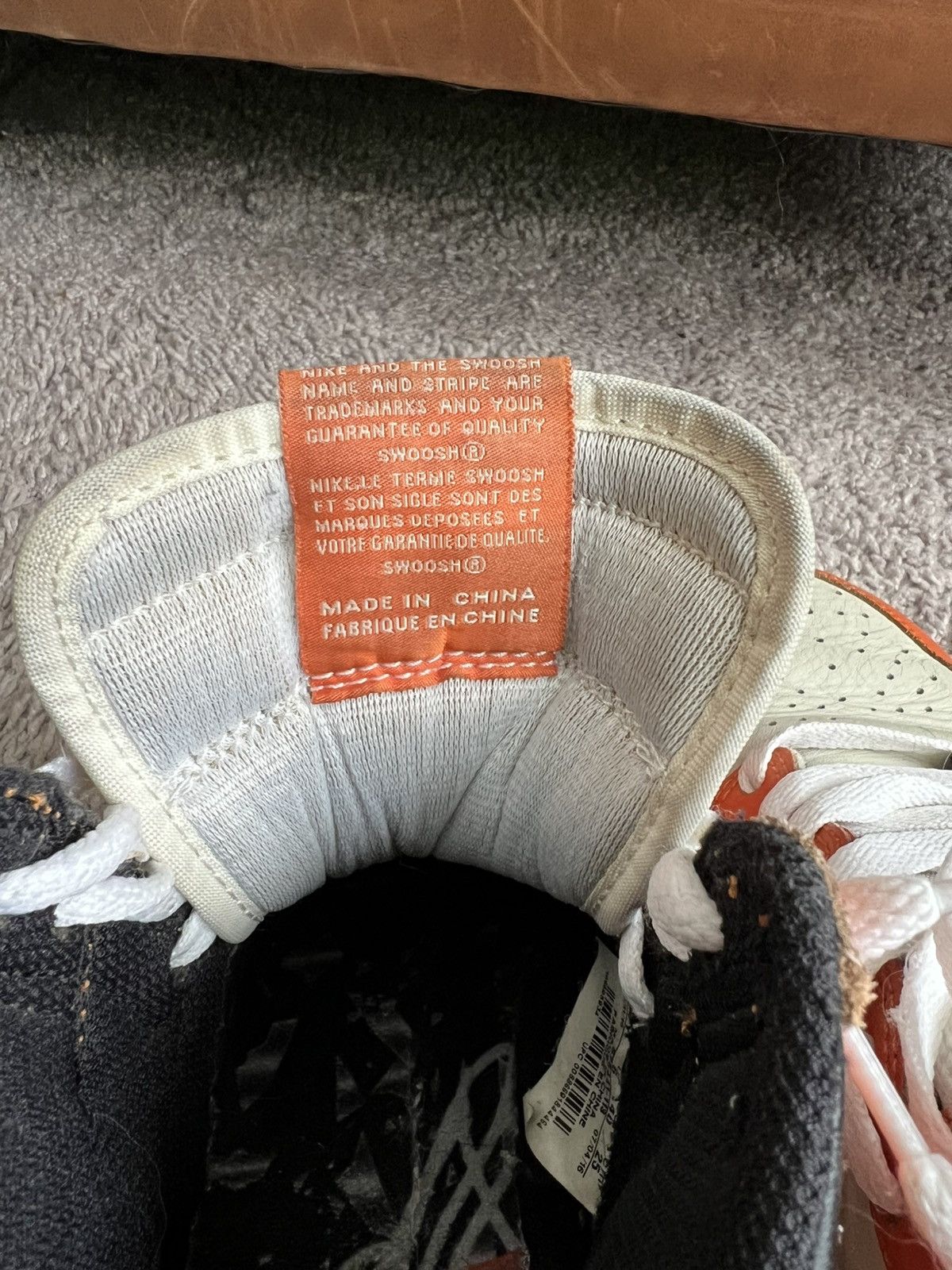 Jordan Brand Air Jordan 1 Retro High OG Shattered Backboard Away Size 7 Size US 7 / EU 40 - 11 Thumbnail