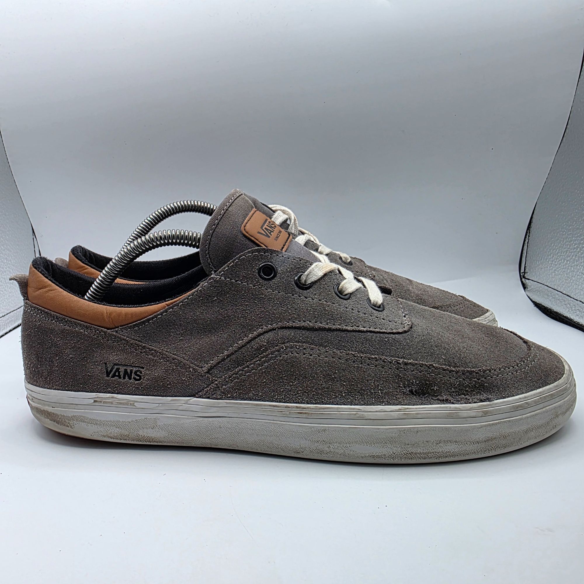 Vans Vans Emmerson Mens Size 11 Gray Sneaker Shoes Skateboarding Size US 11 / EU 44 - 12 Thumbnail