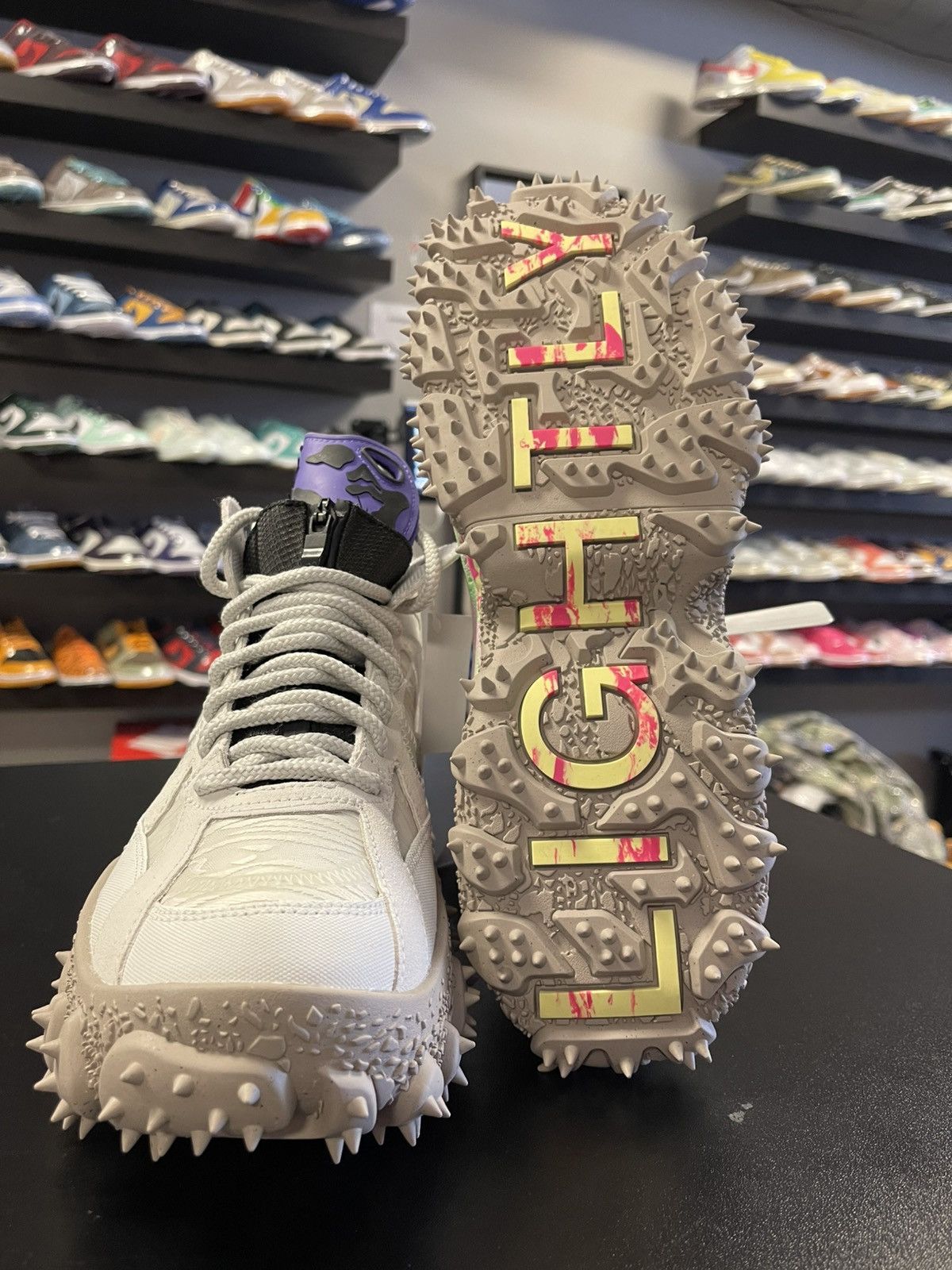 Nike × Off-White Size 10 - Nike Terra Form Off-White Summit White Purple Size US 10 / EU 43 - 12 Thumbnail