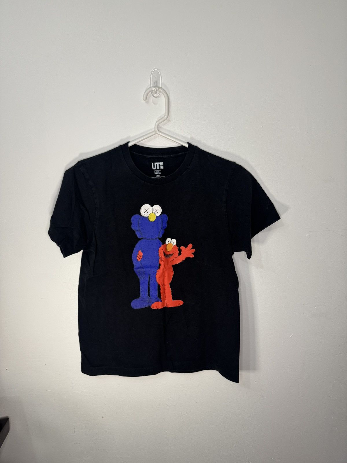 Kaws Kaws Sesame Streetshirt Size S / US 4 / IT 40 - 1 Thumbnail
