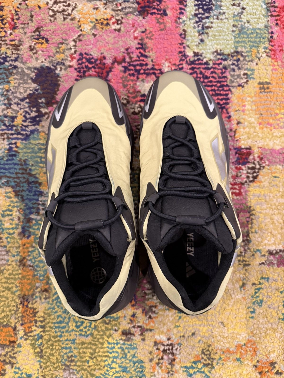 Adidas × Yeezy Yeezy Boost 700 MNVN Size US 10.5 / EU 43-44 - 3 Thumbnail