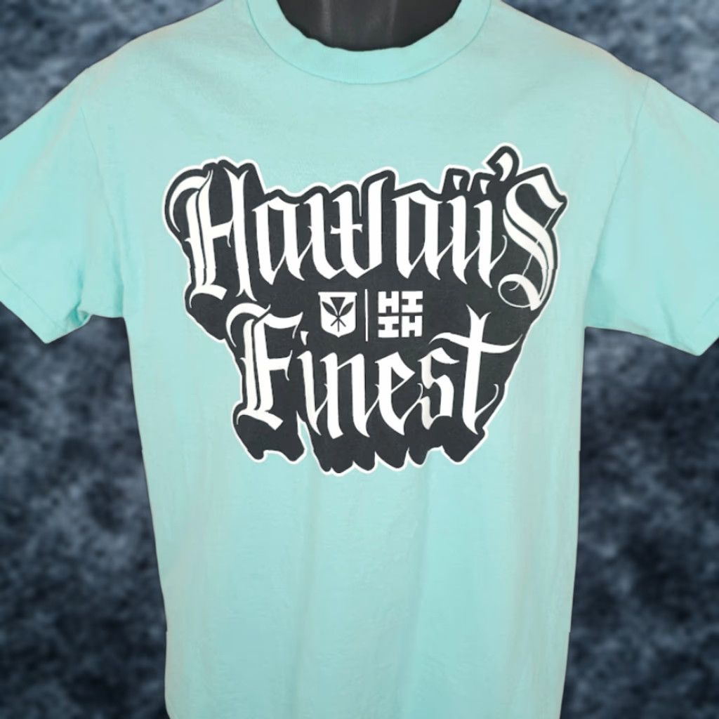 Vintage Hawaiis Finest T Shirt Mens Size Medium Blue Travel Destination Tee Size US M / EU 48-50 / 2 - 1 Thumbnail