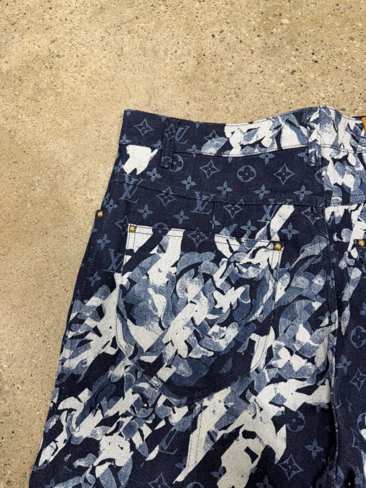 Louis Vuitton Louis Vuitton Monogram Printed Jeans NEW 2300$ Size US 33 - 5 Thumbnail