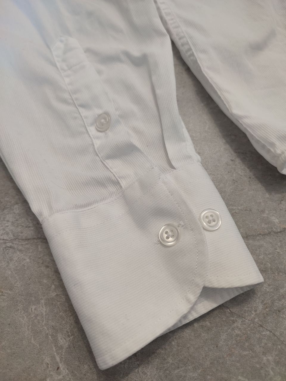 Emporio Armani White classic Shirt Emporio Armani Size L Size US L / EU 52-54 / 3 - 10 Thumbnail