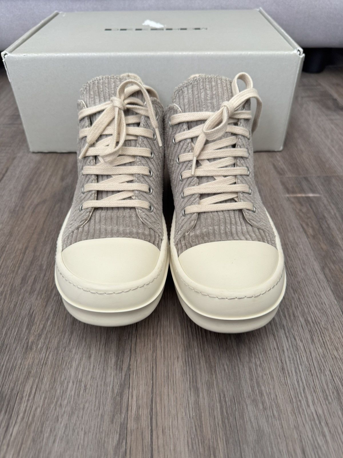 Rick Owens Drkshdw *** SOLD****Rick Owens DRKSHDW corduroy low-top sneakers Size US 9 / IT 39 - 9 Thumbnail