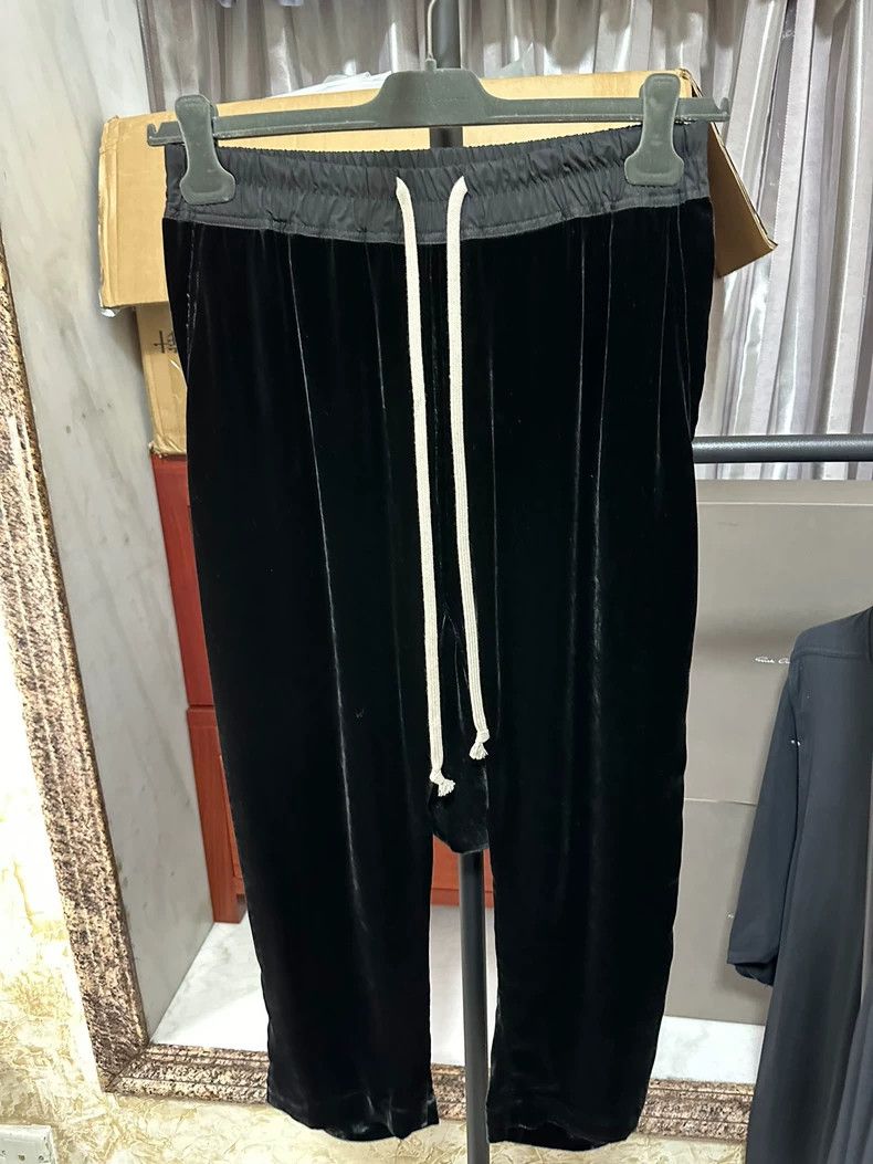 Rick Owens Rick Owens Velvet Three-Quarter Pants Size US 31 - 1 Thumbnail