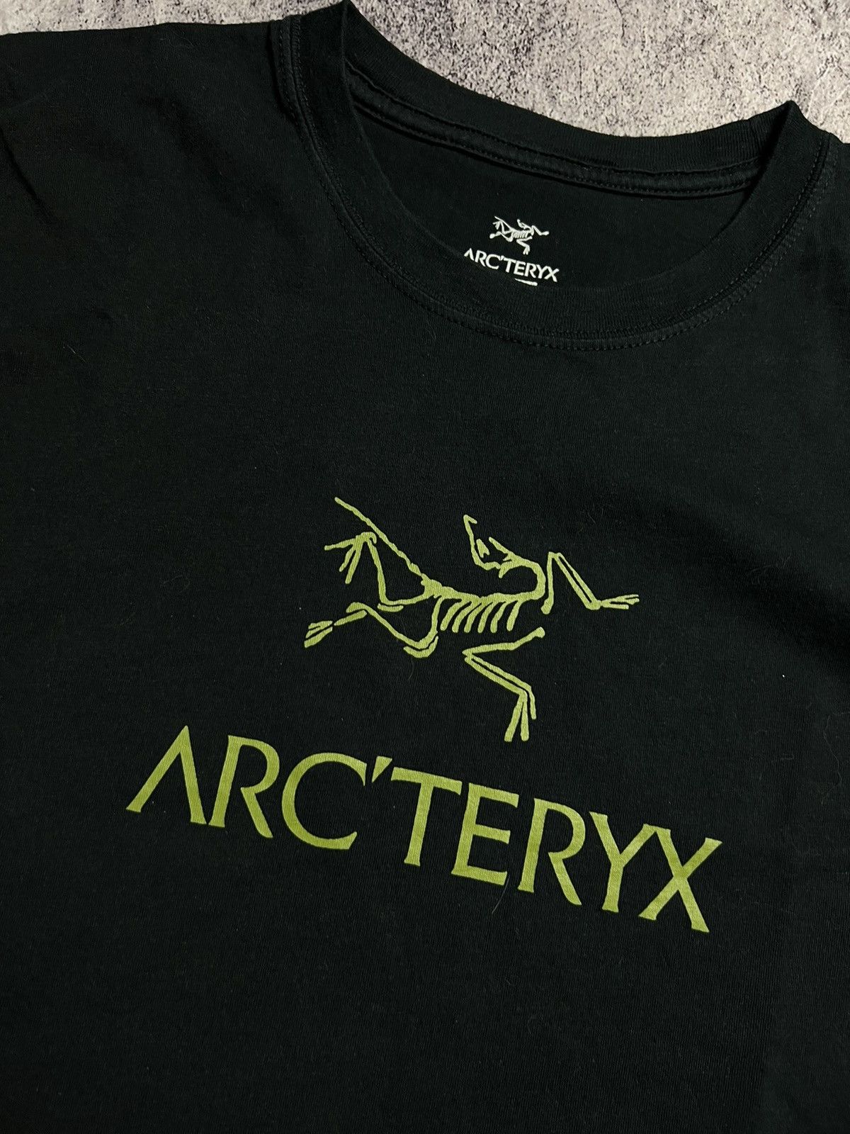 Arc'teryx Y2K Arcteryx Big Contrast Logo Outdoor Gorpcore Tee Shirt Size US M / EU 48-50 / 2 - 2 Thumbnail