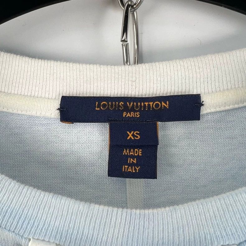 Louis Vuitton Louis Vuitton Blue chain logo printed short sleeves Size XS / US 0-2 / IT 36-38 - 6 Thumbnail