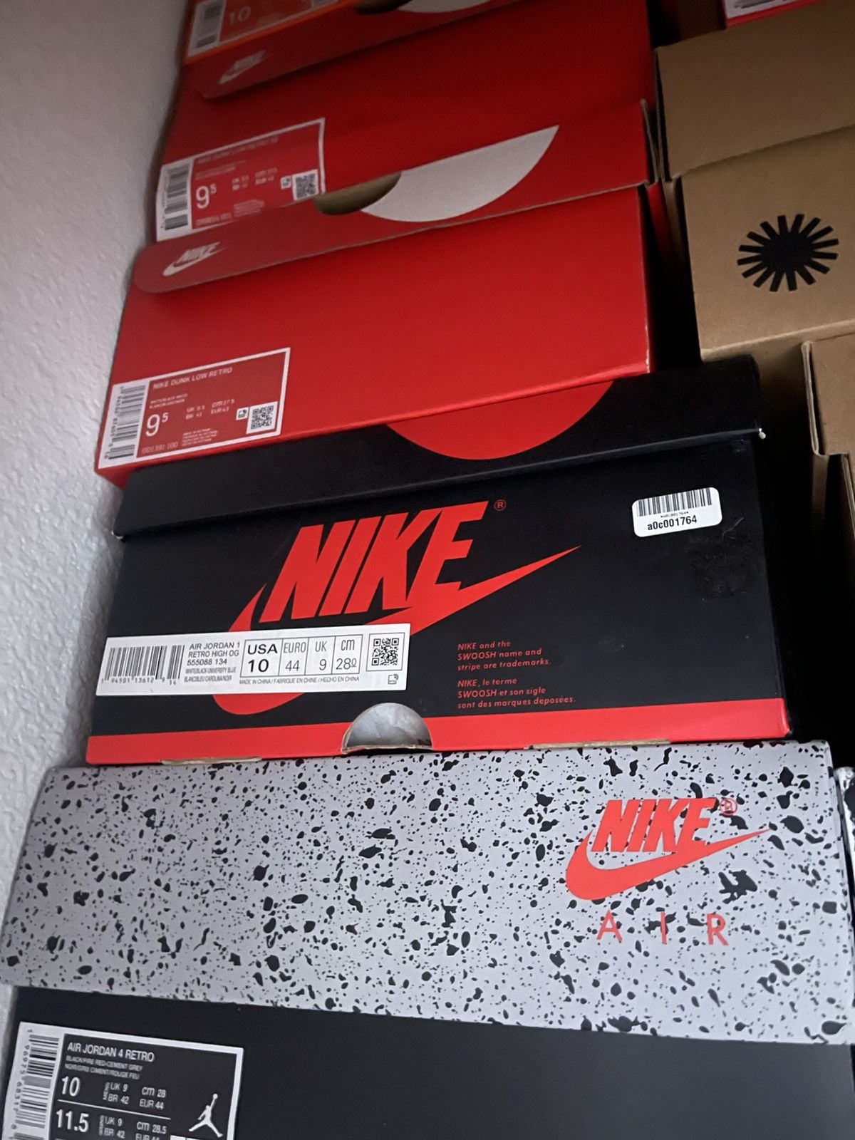 Jordan Brand × Nike Air Jordan 1 Retro High OG Unversity Blue (UNC) Size US 10 / EU 43 - 8 Thumbnail