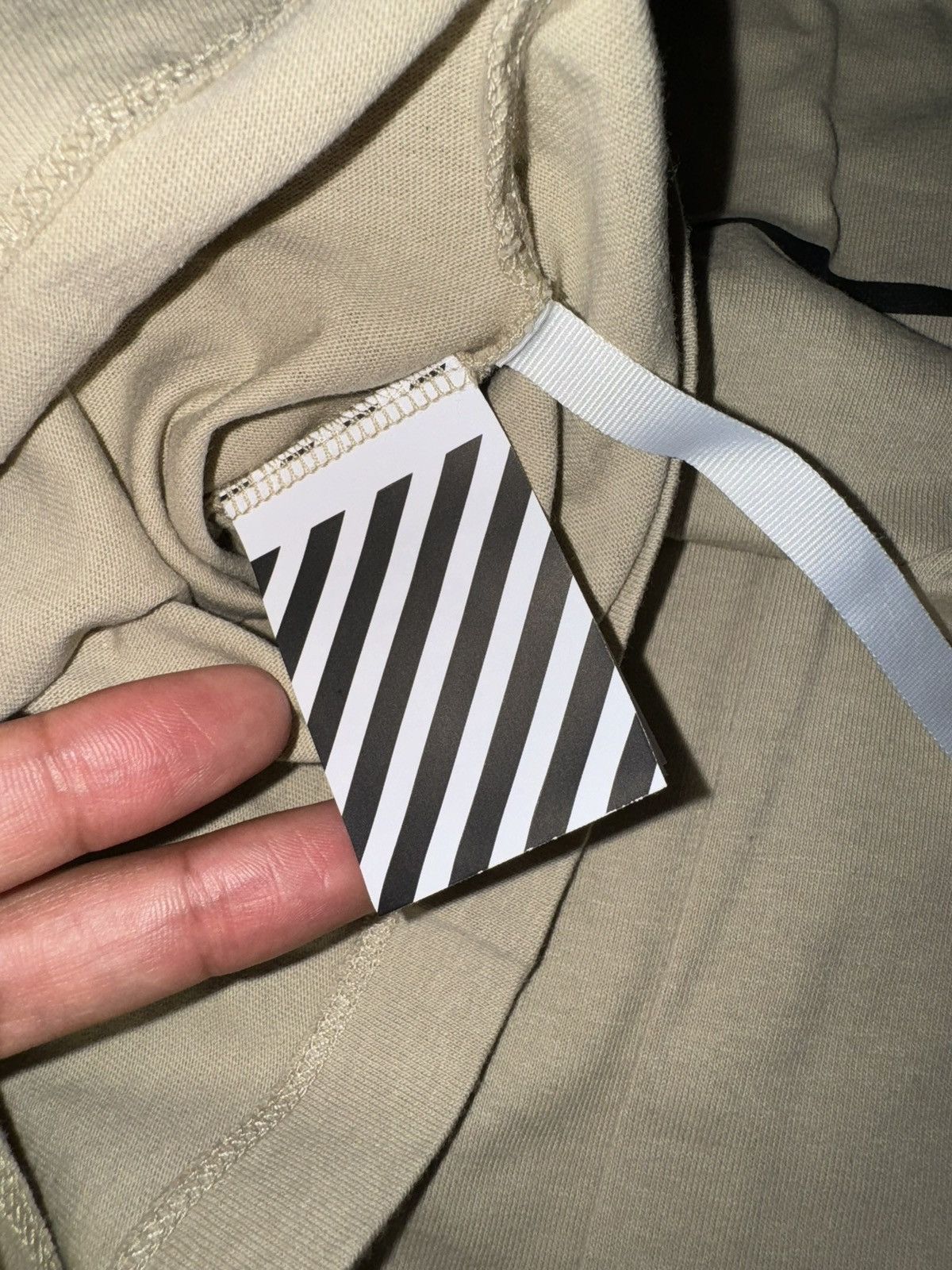 Off-White Off white outlined arrow tee Size US XL / EU 56 / 4 - 5 Thumbnail