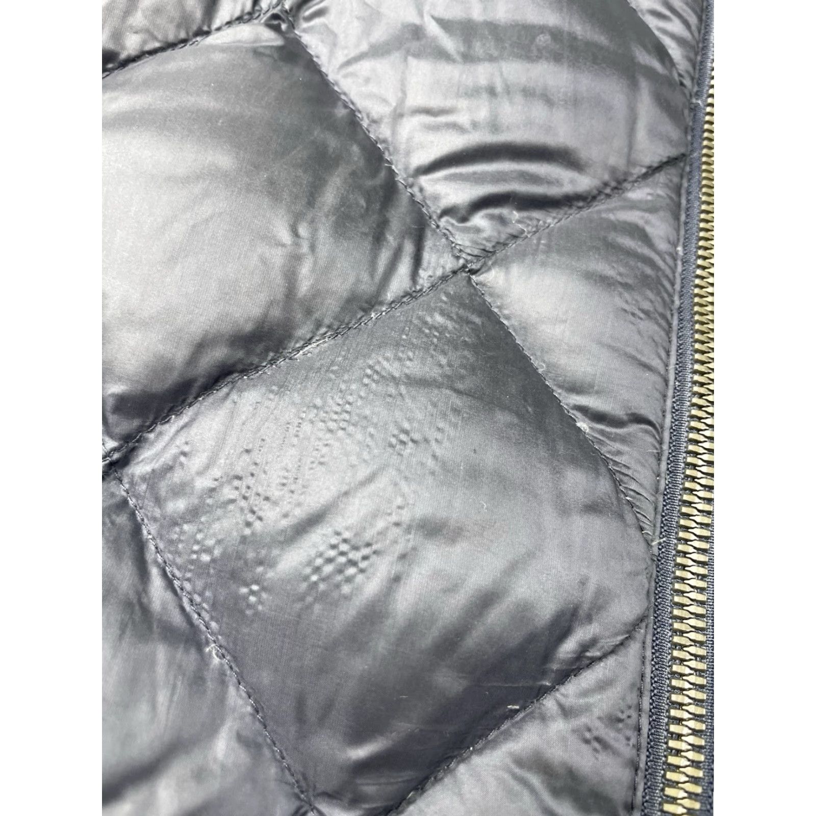 Patagonia Patagonia Vest Womens M Blue Down Quilted Full Zip Prow Bomber Quilted Down Vest Size M / US 6-8 / IT 42-44 - 5 Thumbnail