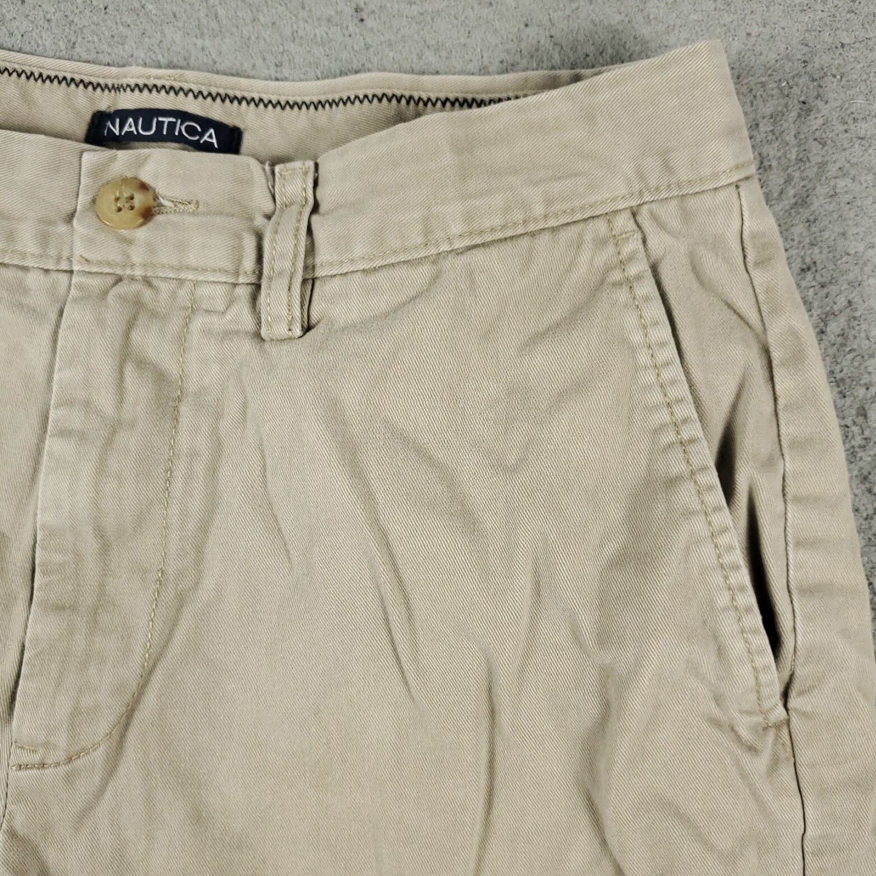 Nautica VINTAGE Nautica Shorts Mens Waist 30 Beige Casual Flat Front Chino Size US 30 / EU 46 - 3 Thumbnail