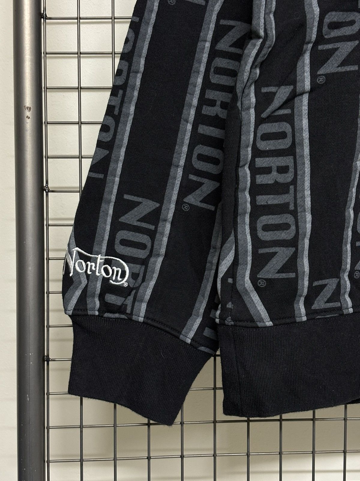 Norton 🚨FINAL DROP🚨OVP Norton England Motorcycle Sweatshirt Size US XL / EU 56 / 4 - 3 Thumbnail