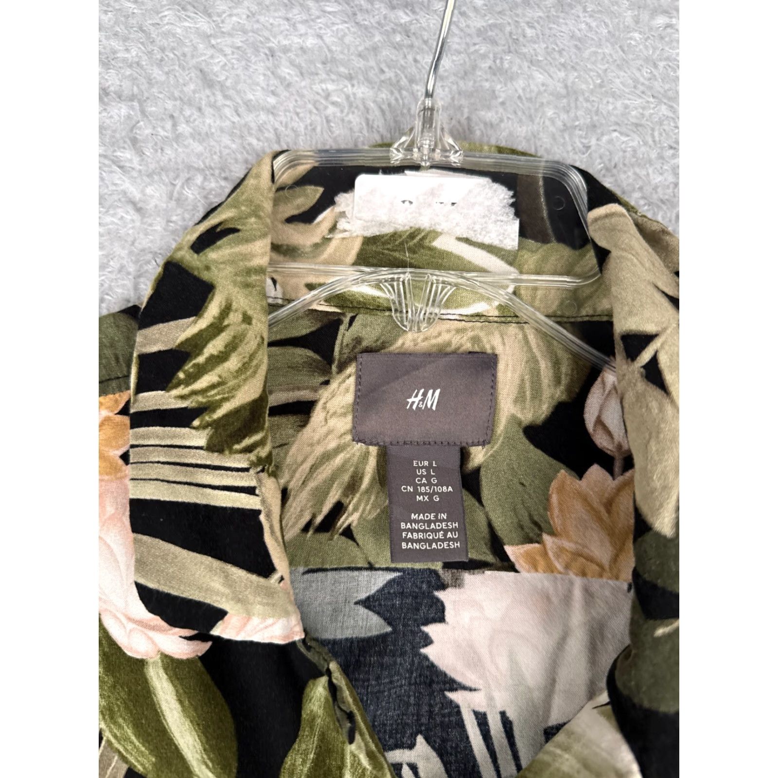 H&M H&M Button-Up Shirt Men Adult Large Green Floral Short Sleeve 100% Rayon Casual Size US L / EU 52-54 / 3 - 6 Thumbnail