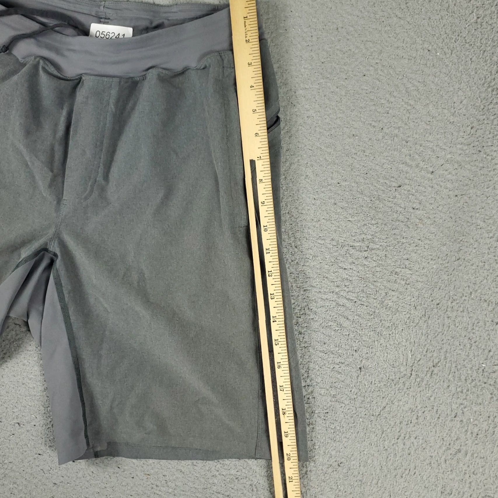 Lululemon Lululemon Shorts Mens Size Medium Gray Lace Tie Stretch Active Size US 31 - 7 Thumbnail