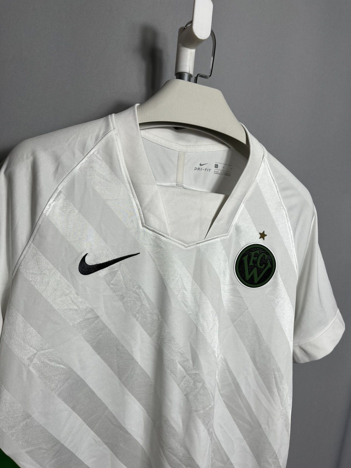 Nike WACKER INNSBRUCK 2021 2022 AWAY FOOTBAL SHIRT SOCCER JERSEY Size US L / EU 52-54 / 3 - 3 Thumbnail