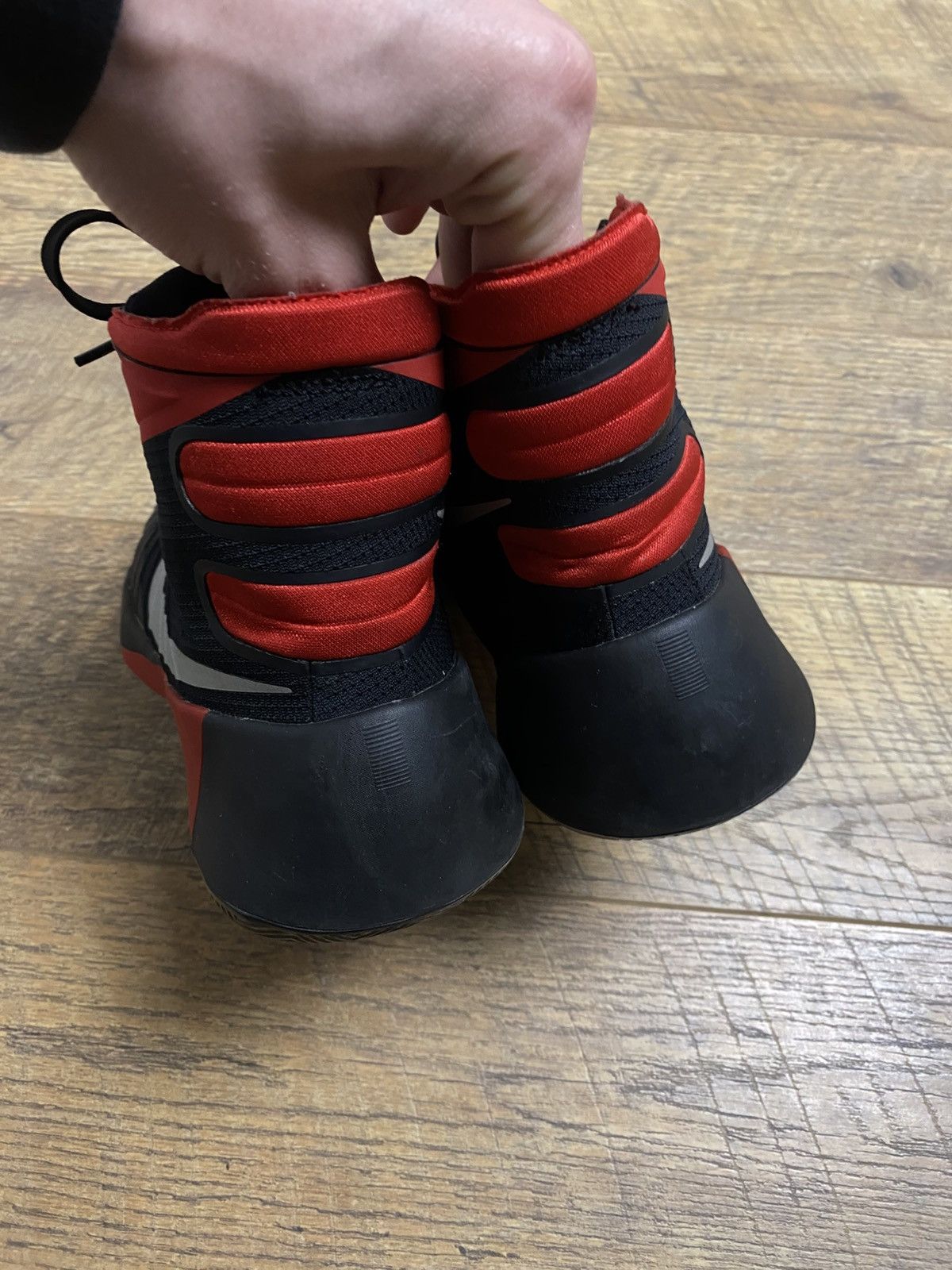 Nike Nike Hyperdunk 2015 "Bred" Futuristic High Top Rare Size US 8.5 / EU 41-42 - 6 Thumbnail