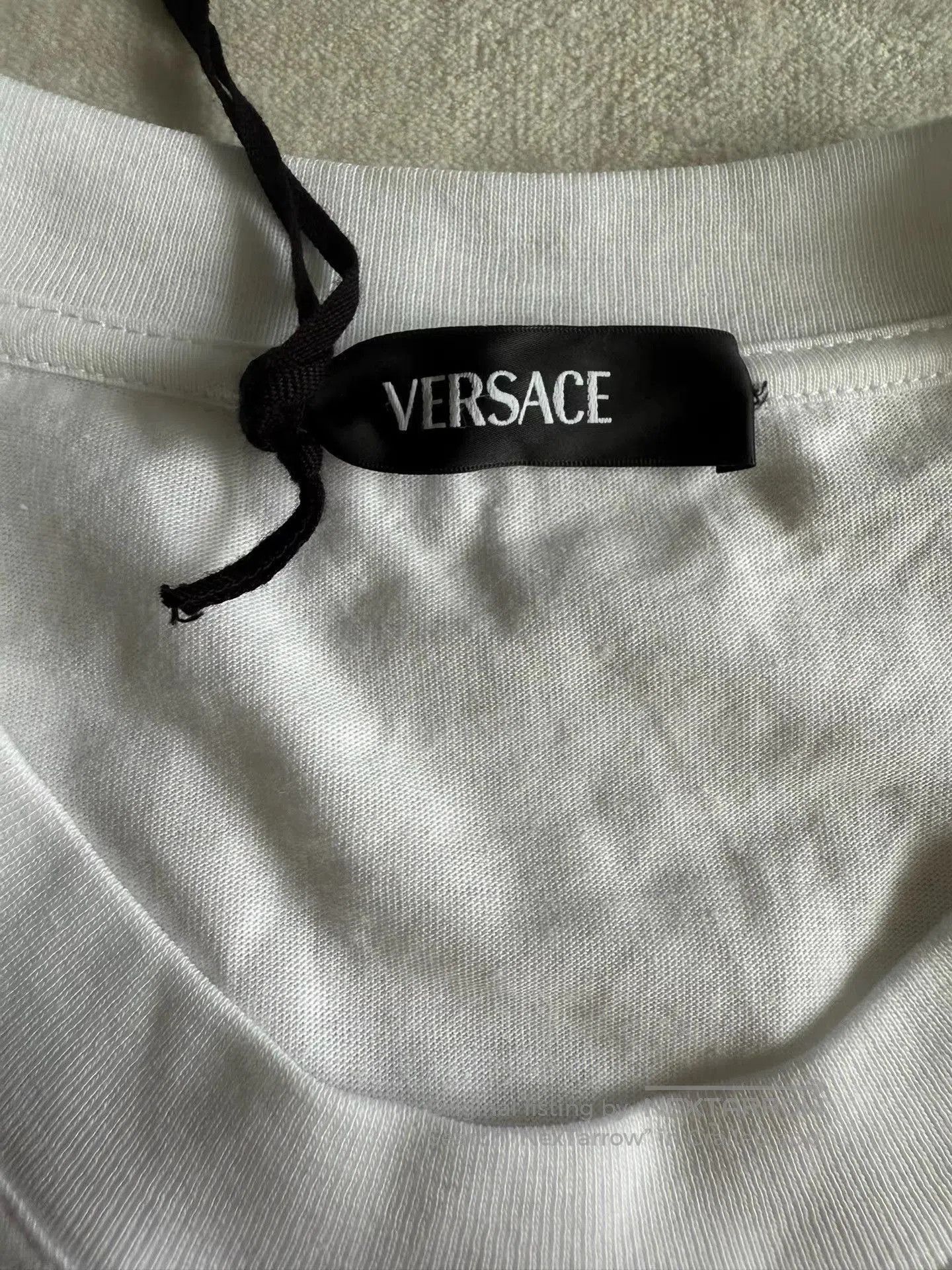 Versace White Short-Sleeve Graphic T-Shirt Size L. Size US L / EU 52-54 / 3 - 2 Thumbnail