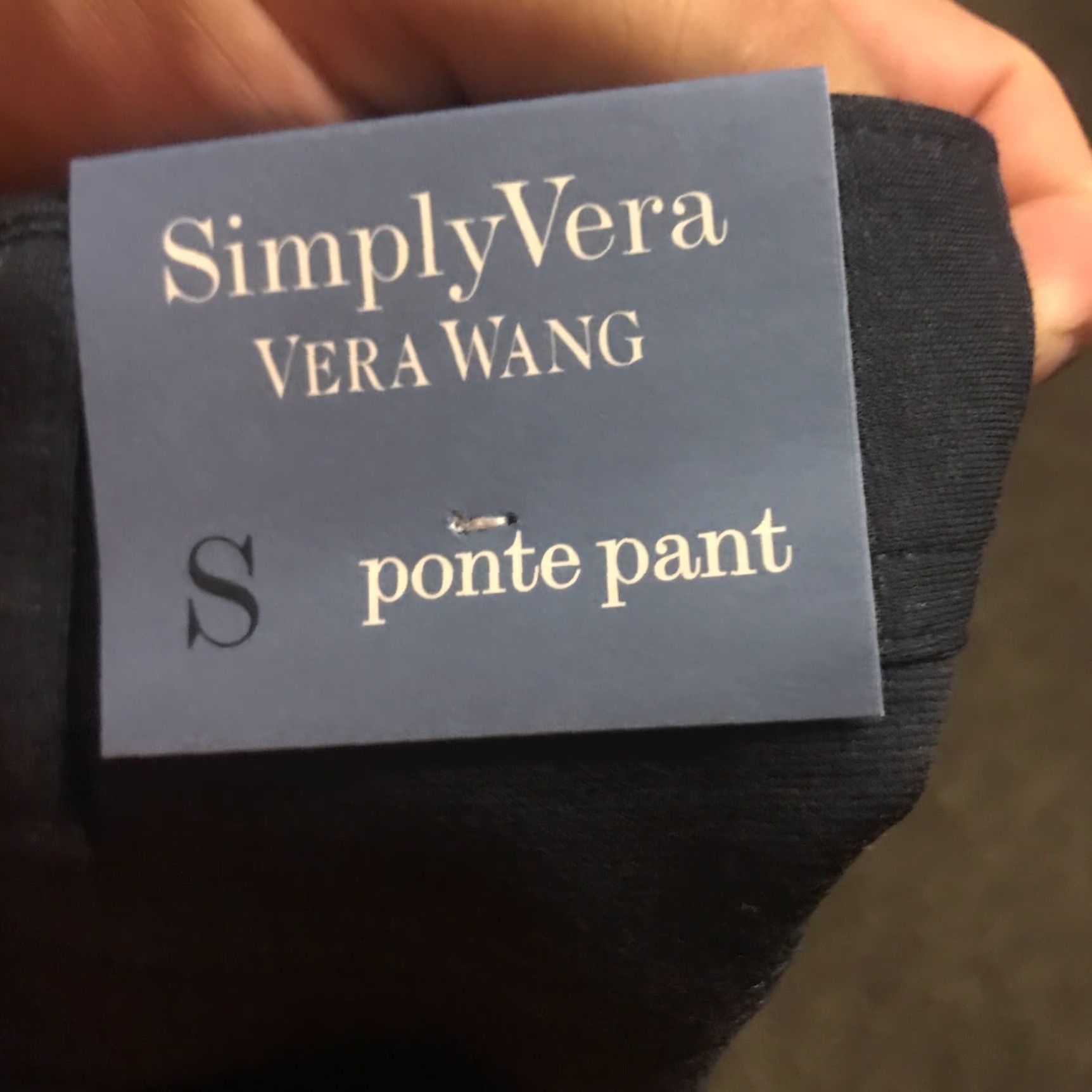 Vintage VINTAGE? Wait, this is Simply Vera Vera Wang women's ponte pants size S Heather Grey.وض Size 28" / US 6 / IT 42 - 6 Thumbnail