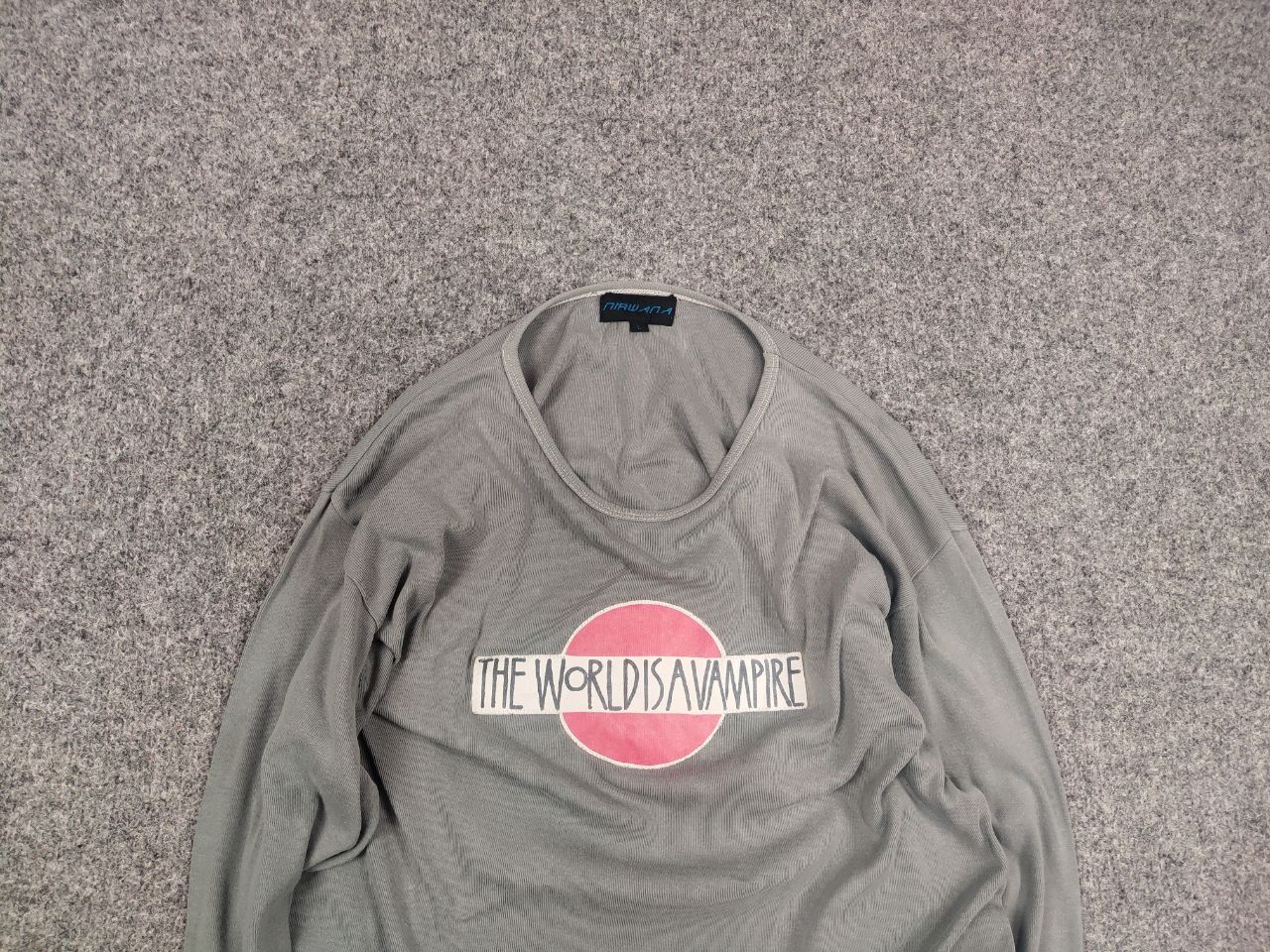Band Tees Vintage The World Is Vampire Smashing Pumpkins long sleeve Size US M / EU 48-50 / 2 - 4 Thumbnail