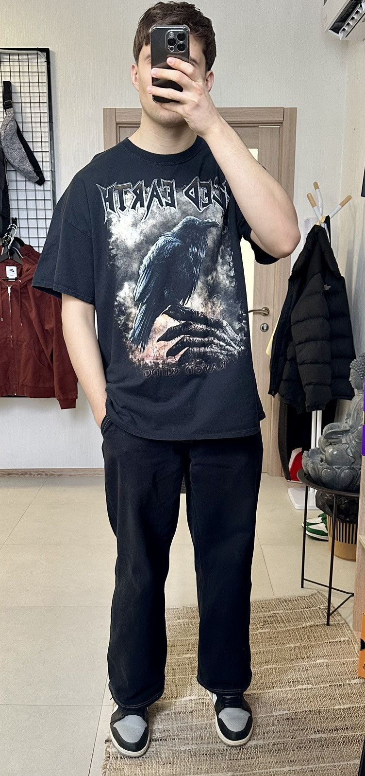 Band Tees Iced Earth Band Tour Tee Vintage Vibe Tshirt men oversized L Size US XXL / EU 58 / 5 - 2 Thumbnail