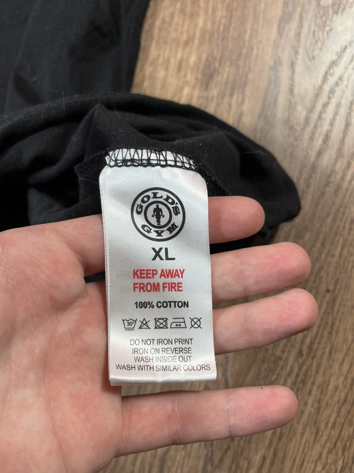Vintage Vintage Golds Gym T Shirt Size US L / EU 52-54 / 3 - 5 Thumbnail