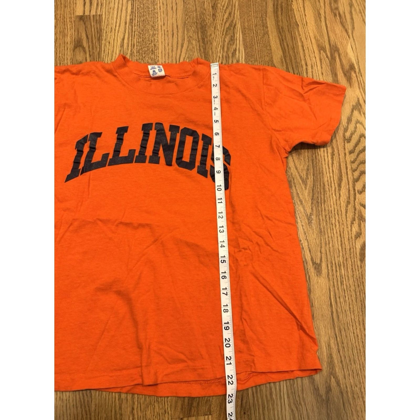 Champion VINTAGE Champion University Of Illinois Spellout Shirt M Orange 80s Men’s/Adult Size US M / EU 48-50 / 2 - 4 Thumbnail