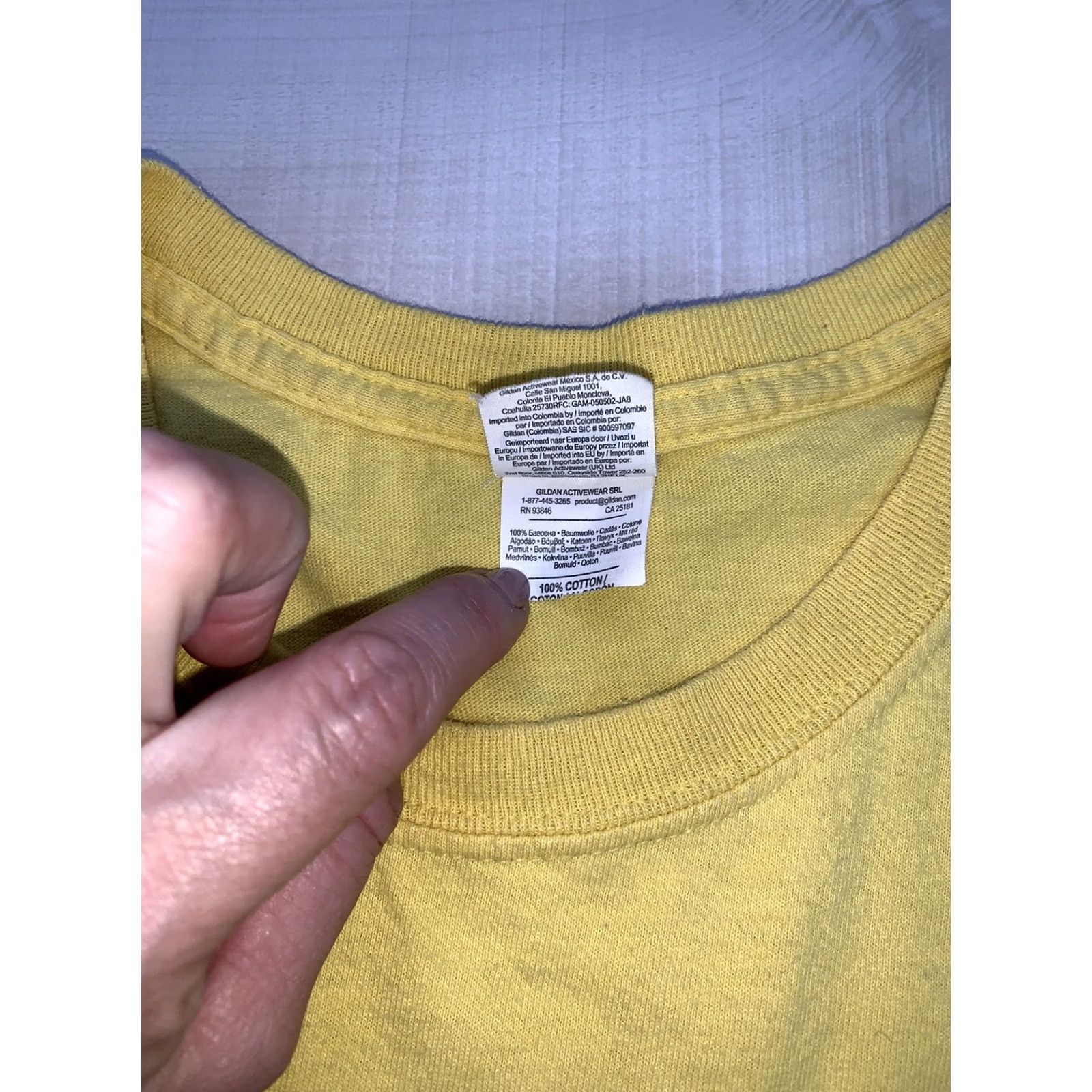 Gildan Y2K Urban Liar Smack Apparel Mens T-Shirt-12005 Adult/L Large Yellow Graphic Crew Neck Short Sleeve Vintage/Pre Owned Mens Size US L / EU 52-54 / 3 - 7 Thumbnail