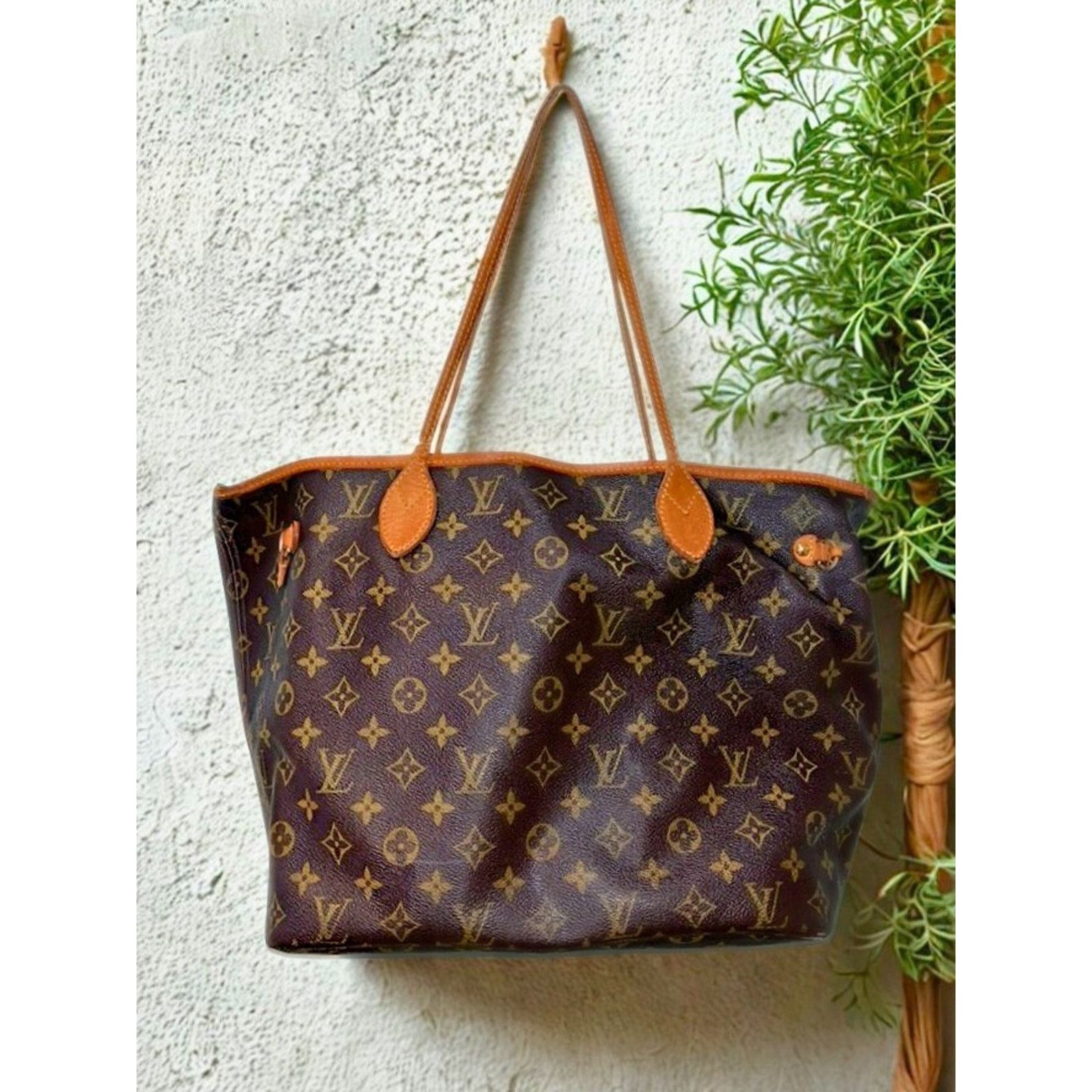 Louis Vuitton Louis Vuitton Neverfull MM Monogram Tote Authentic Vintage Size ONE SIZE - 6 Thumbnail