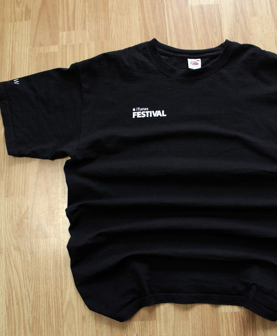 Apple 🔥 Apple iTunes Festival Music T Shirt iPhone Macintosh Jobs Size US L / EU 52-54 / 3 - 1 Thumbnail