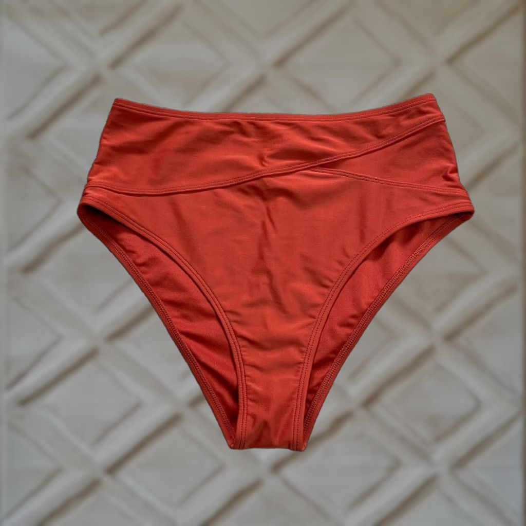 Vintage Unbranded Bikini Bottom Womens W26 Solid Red High Rise Stretch Summer Beach Size 28" / US 6 / IT 42 - 1 Thumbnail