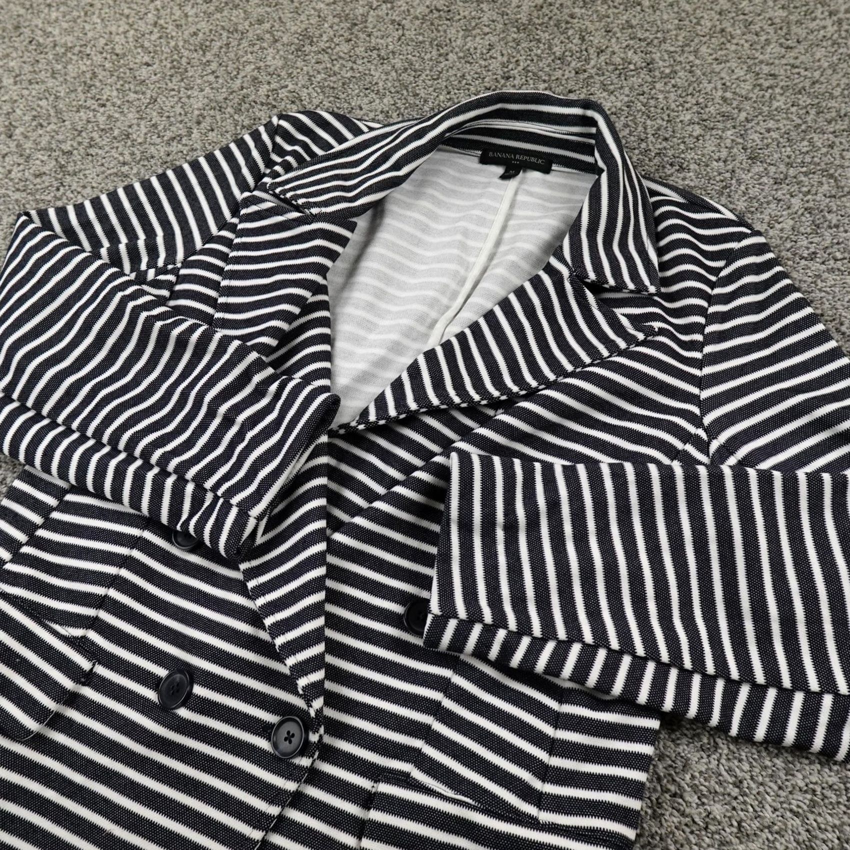 Banana Republic Banana Republic Blazer Womens M Blue Stripe Knit Sport Coat Jacket Career Size M / US 6-8 / IT 42-44 - 2 Thumbnail