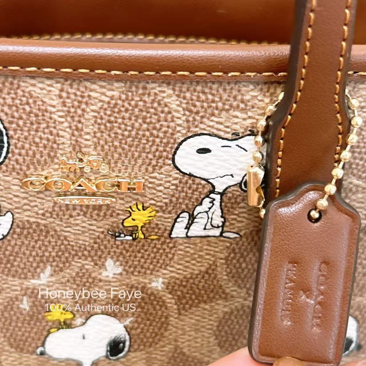 Coach Peanuts City Mini Tote Bag With Snoopy Print CBS83 Size ONE SIZE - 4 Thumbnail