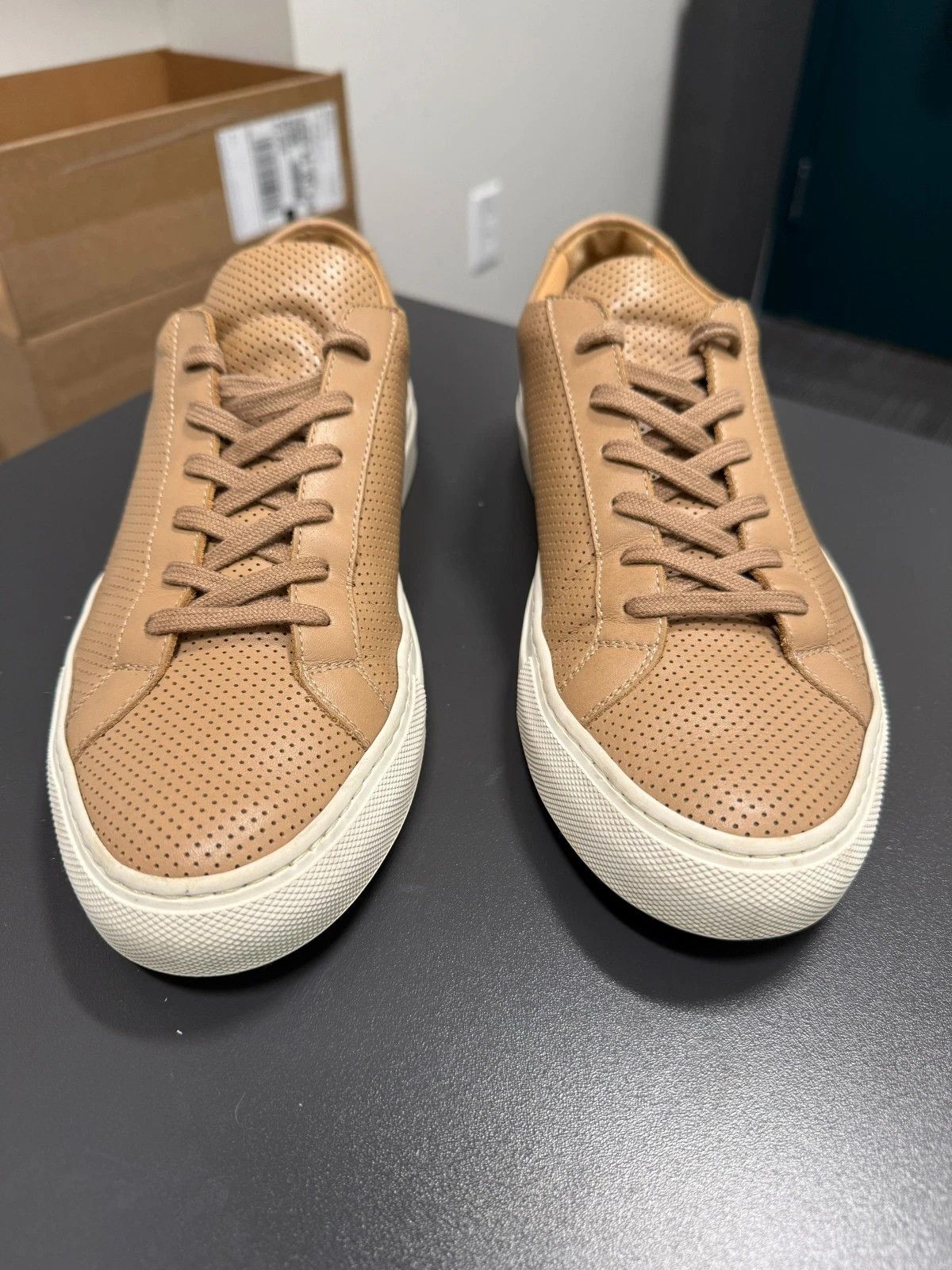 Common Projects Common Projects Achilles Low Perforated Leather Sneakers Size US 7 / EU 40 - 3 Thumbnail