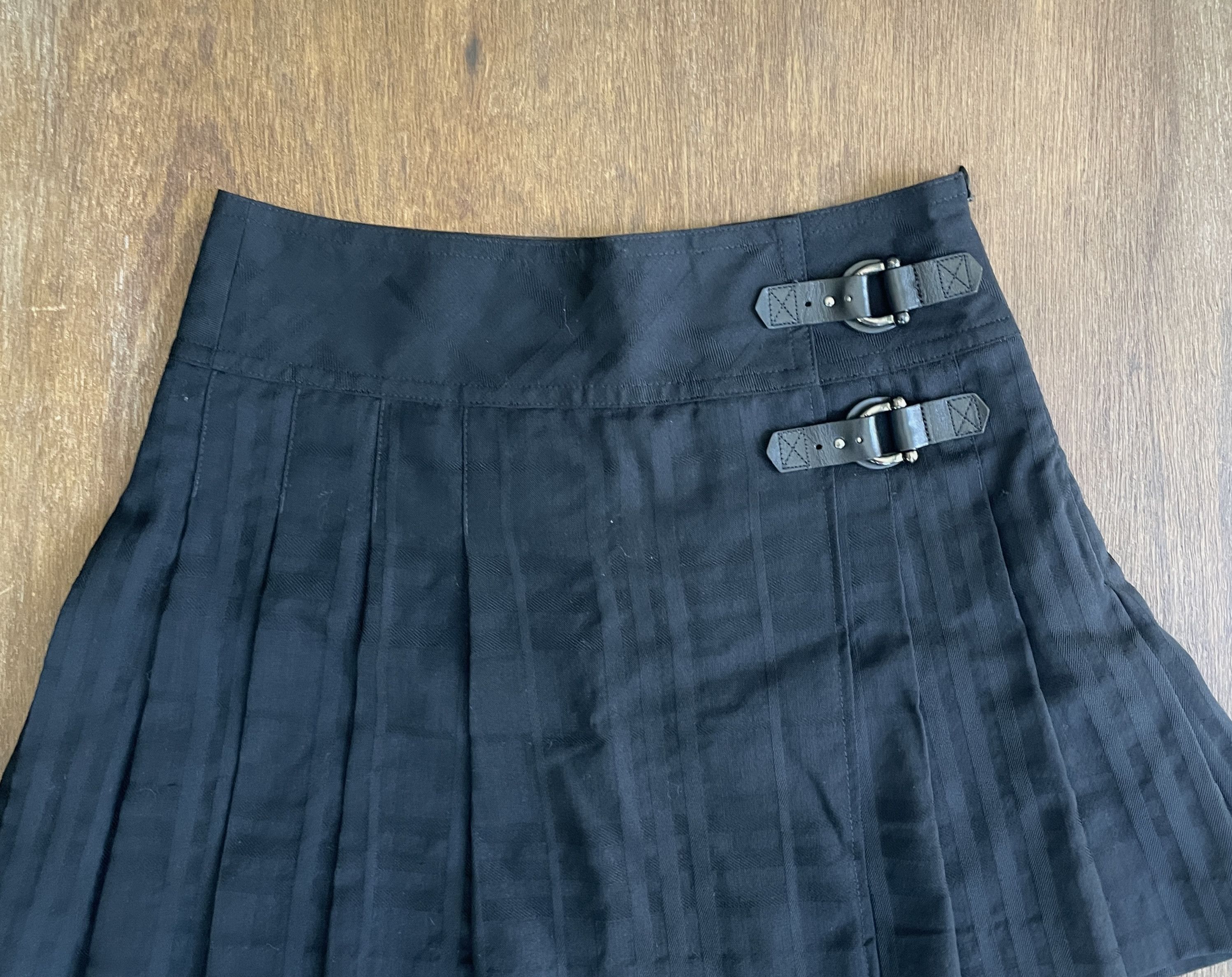 Burberry Burberry Blue Label Leather Belt Skirt Size.36 Size 36" / US 14 / IT 50 - 2 Thumbnail