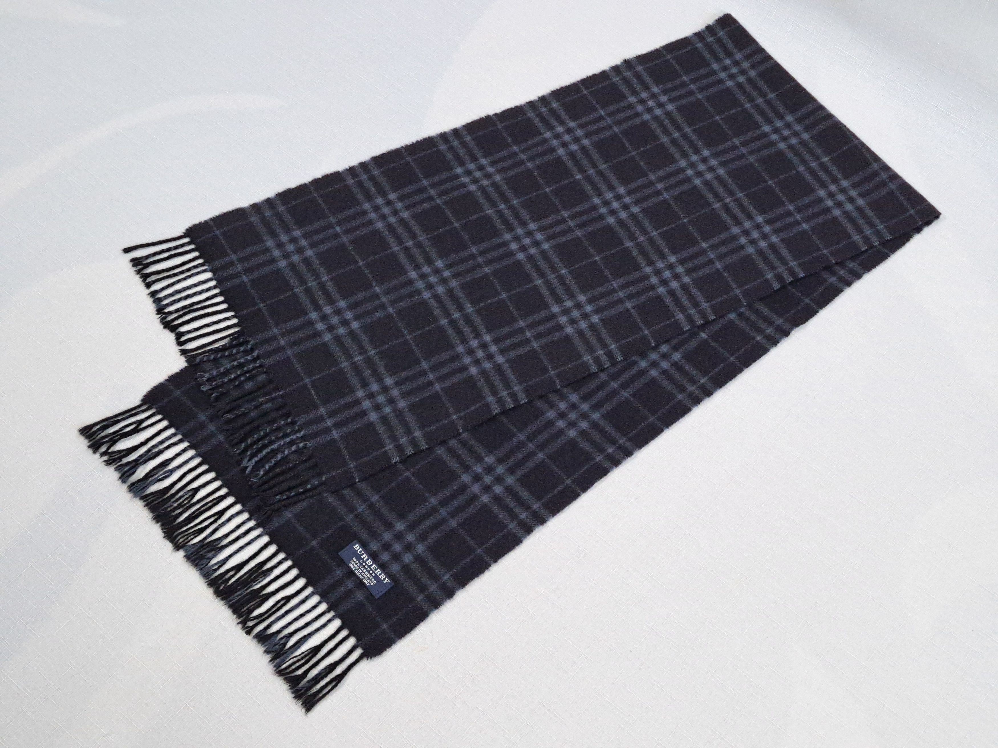 Burberry Vintage BURBERRY cashmere scarf. Made in England. Size ONE SIZE - 3 Thumbnail
